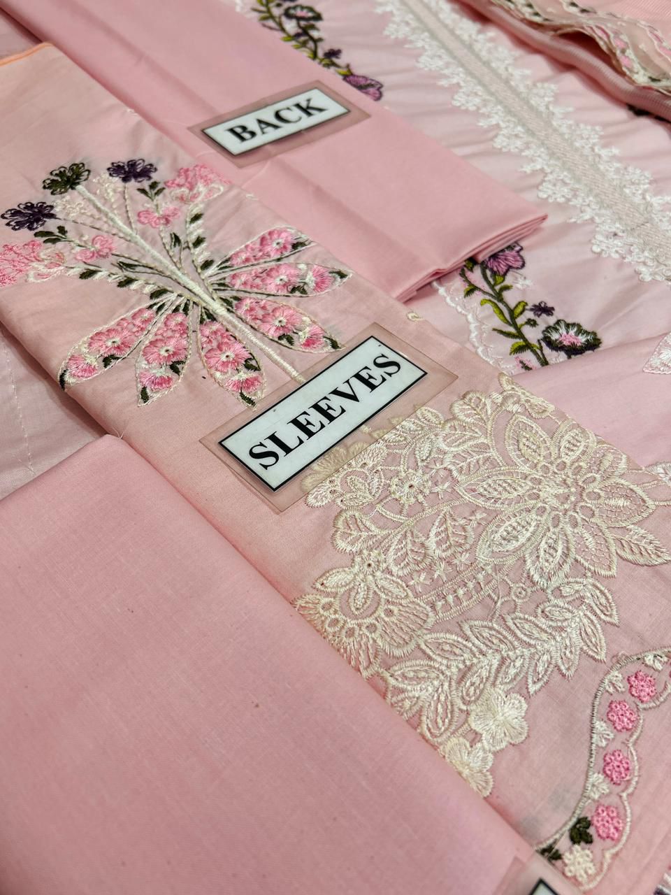 Aneela’s Luxury Lawn Chikankari Unstitched 3 Piece Suit with Khaddi Net Dupatta