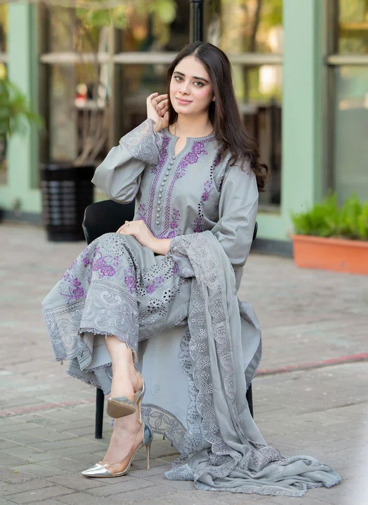 MUSHQ Premium EMBROIDERED Lawn 3Pcs