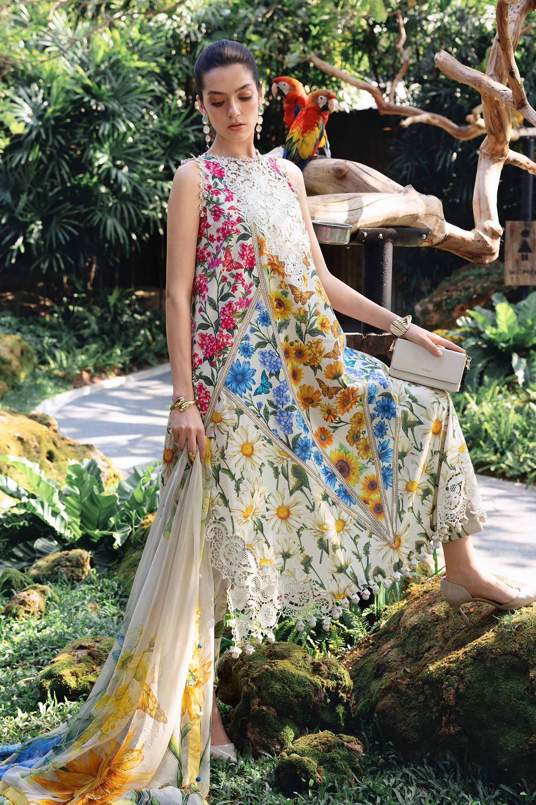 MARIA Printed Lawn 3Pcs