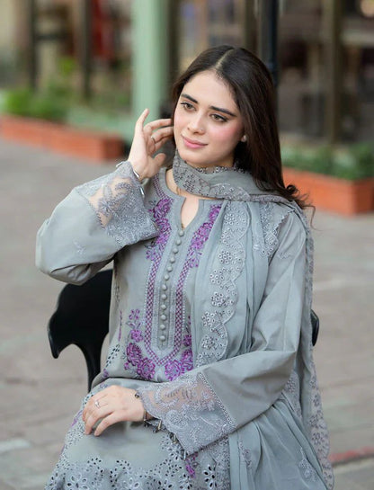 MUSHQ Premium EMBROIDERED Lawn 3Pcs