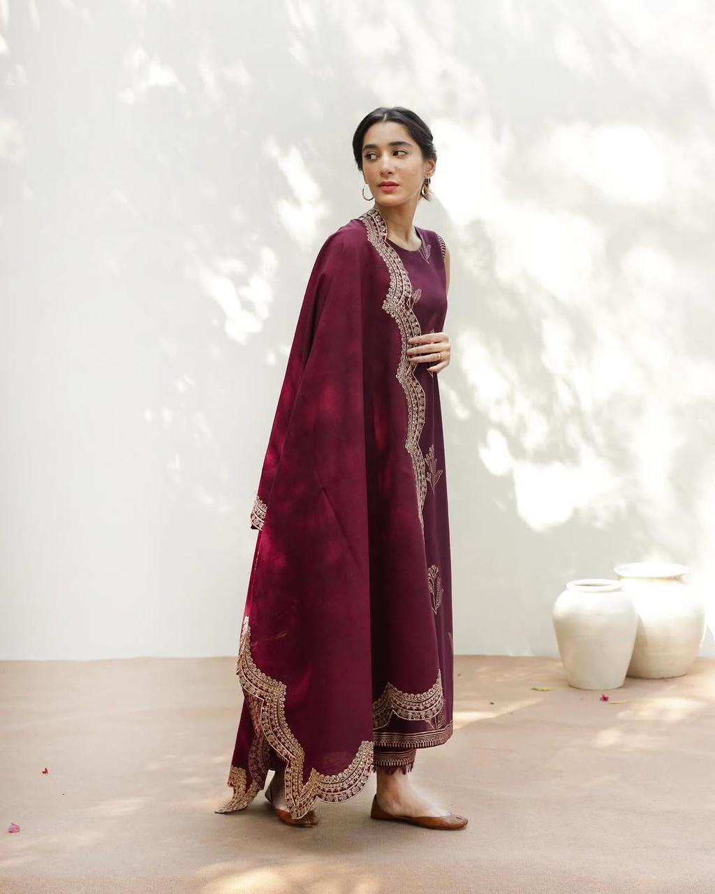 Maharani Premium Embroidered Lawn 3PC Suit