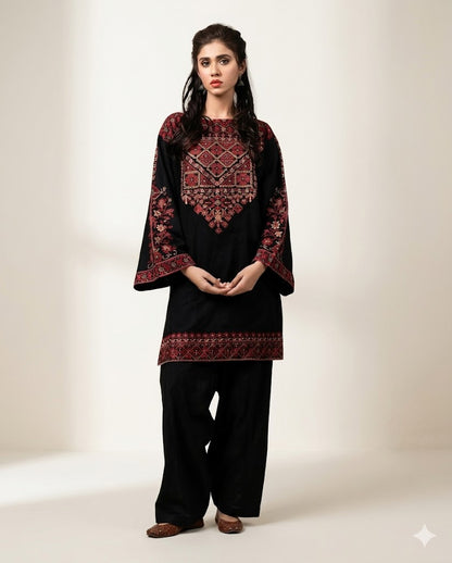 Umzy Embroidered Lawn 2-Piece Suit