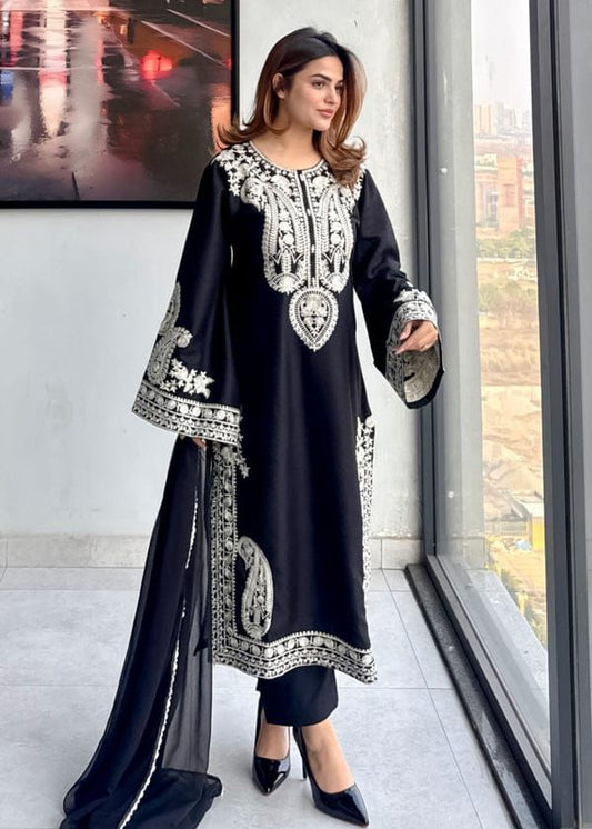 Aleena Amir Luxury Lawn 3PC