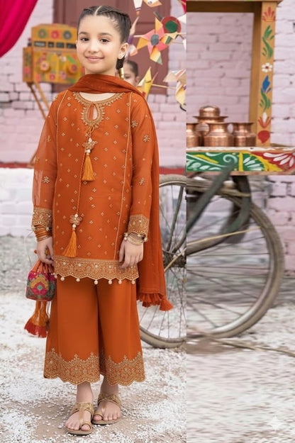 Embroidered Lawn Wear 3PCs Suit