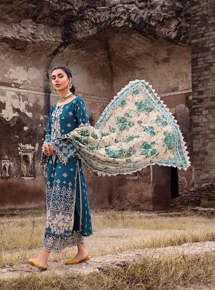 Zainab Chotani Lawn Cotton Chikankari Unstitched 3 Piece Suit with Digital Khadi Net Dupatta