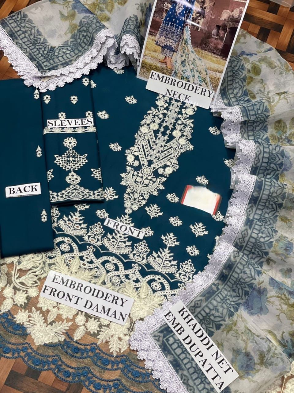 Zainab Chotani Lawn Cotton Chikankari Unstitched 3 Piece Suit with Digital Khadi Net Dupatta