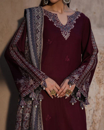 IZEL Embroidered Lawn Premium 3PC Suit