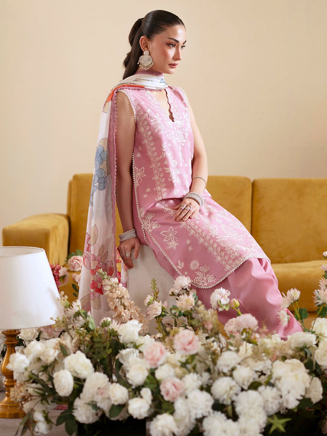Mahnur Premium Lawn 3PC Embroidered Suit
